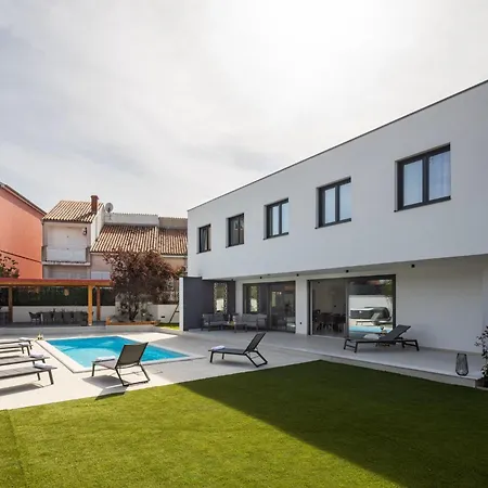 Lumino By Interhome Murter