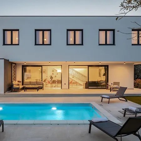 Lumino By Interhome Murter